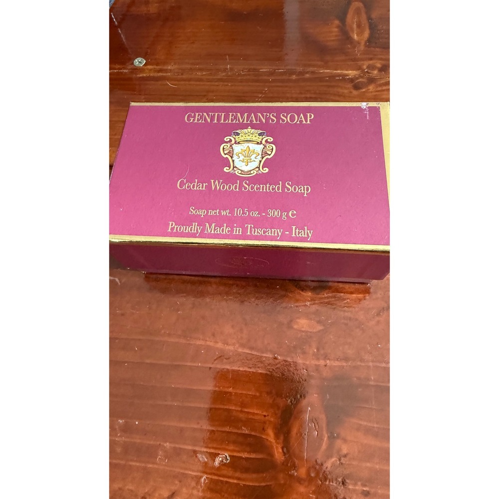 Gentlemans Soap Cedar Wood Scented Soap Made in Tuscany Italy 10.5 oz 300g